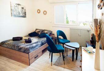 Univers Vauban - Proximit   Gare SNCF et centre ville allows 18 year olds to book a room