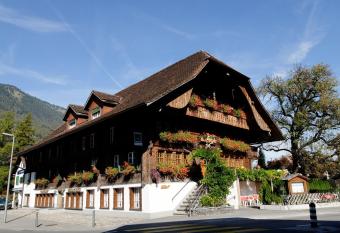 Hotel Restaurant Hirschen allows 18 year olds to book a room