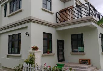           allows 18 year olds to book a room