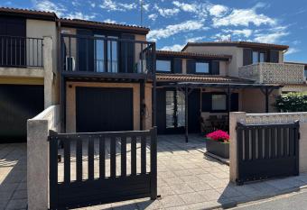 Portiragnes Plage PSD04 has Balcony rooms