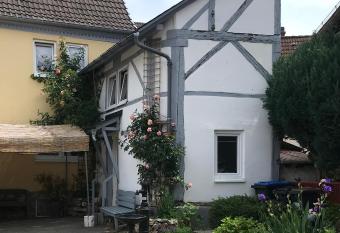 Romantisches G  stezimmer - Zentralgelegen has Balcony rooms