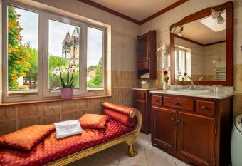 Hotel Don Giovanni has Balcony rooms