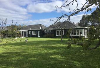 Pa Road B&B Kerikeri NZ allows 18 year olds to book a room