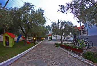 Dimos Bungalows has Balcony rooms