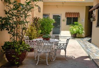 OYO Hotel Cabo Del Sur, Cabo San Lucas allows 18 year olds to book a room