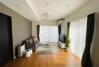 Shonan 4BR entire house&parking,               R&L House has Balcony rooms