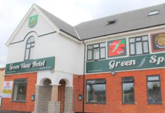 Green View Hotel allows 18 year olds to book a room