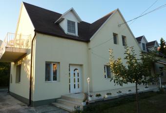 Bridgehaus has Balcony rooms