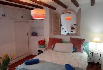 Escapada al sur has Balcony rooms