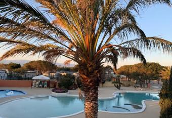 Bungalow has Balcony rooms