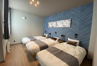 UCHI Odori Higashi allows 18 year olds to book a room