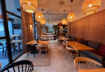 Na Vasi restavracija in preno  i    a has Balcony rooms