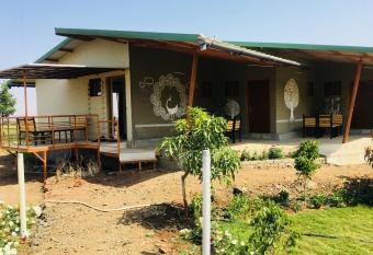 Basil Farm Stay has Balcony rooms