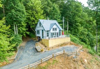 Redstone Guest House allows 18 year olds to book a room