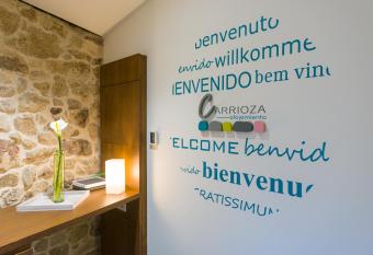 Carrioza Alojamiento Tur  stico has Balcony rooms