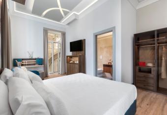 Elys Suites has Balcony rooms