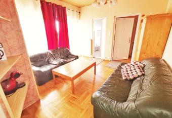 Apartman Poirot Balcony has Balcony rooms