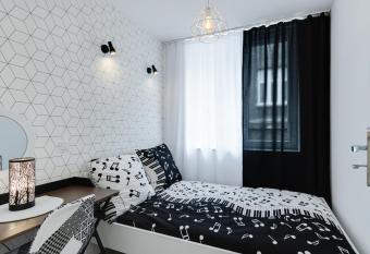 Crystal Apartment Katowice III allows 18 year olds to book a room
