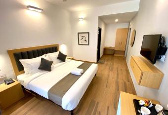 Amigos Candolim Beach allows 18 year olds to book a room