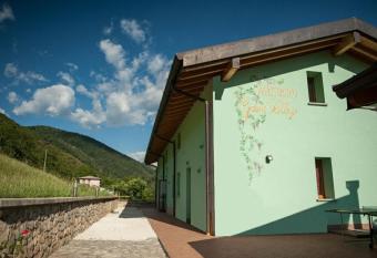 Agriturismo Green Valley has Balcony rooms