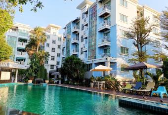 Bellevue Boutique Bangkok allows 18 year olds to book a room