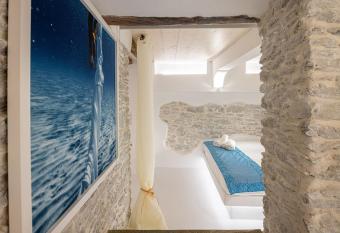 Margaret s Houses in TINOS Town has Balcony rooms