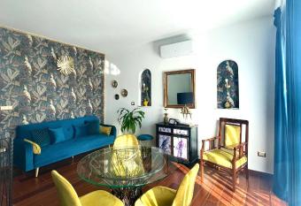 Charme House Taormina allows 18 year olds to book a room