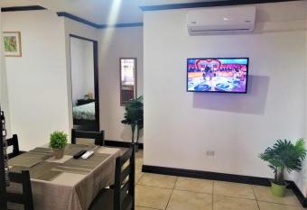 Kubo Apartment Private 2 Bedrooms 5 mins SJO Airport with AC allows 18 year olds to book a room
