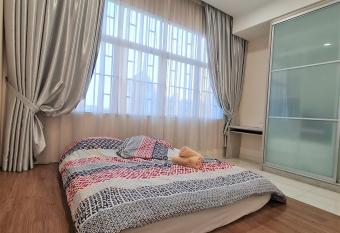 Bandar Puchong Jaya Skypod B My Guest Homestay              allows 18 year olds to book a room