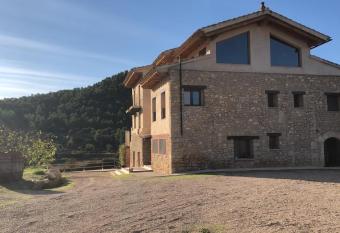 MASIA MAS DE LA CREU has Balcony rooms