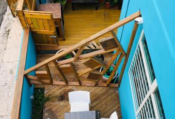 El Navegante de Culebra has Balcony rooms