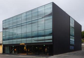 Ebb-Dunedin allows 18 year olds to book a room