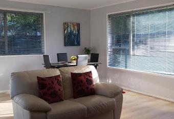 Torbay BnB has Balcony rooms