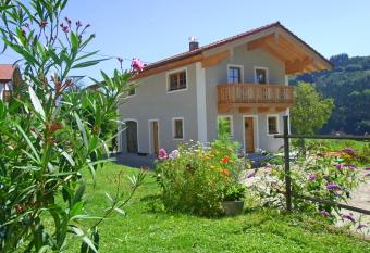 Ferienwohnung sZuah  usl has Balcony rooms