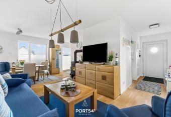 Captainslodge allows 18 year olds to book a room