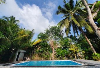 Mihin Villa allows 18 year olds to book a room