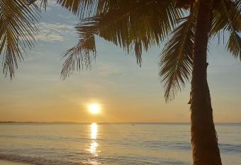 Frangipani Beach Villa has Balcony rooms