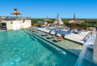 Naala Tulum has Balcony rooms
