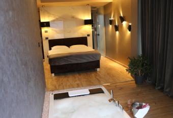 Serenity Resort has Balcony rooms