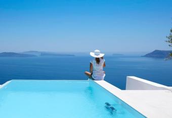 Elegant Santorini House Villa Serenity Caldera ViewOutdoor Hot Tub Private Pool Oia has rooms with a private hot tub