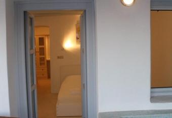 Elegant Santorini House Villa Graceful Caldera View-Outdoor Hot Tub Oia has rooms with a private hot tub