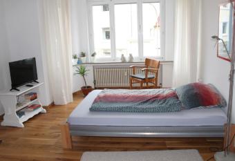 Ferienwohnung Haus Kn  ppen allows 18 year olds to book a room