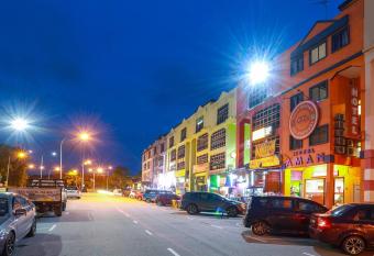 Hotel Aman- Nilai & KLIA allows 18 year olds to book a room