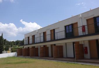 LES JARDINS D ATHENA has Balcony rooms