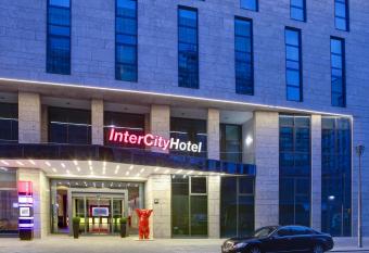 IntercityHotel Berlin Hauptbahnhof allows 18 year olds to book a room