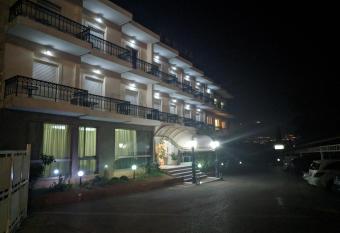 Hotel Anesi allows 18 year olds to book a room