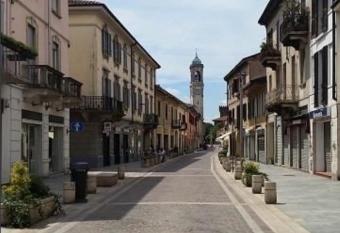 BnBFuoriMilano allows 18 year olds to book a room