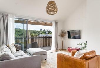 Wainui Landing Apartment 1 allows 18 year olds to book a room