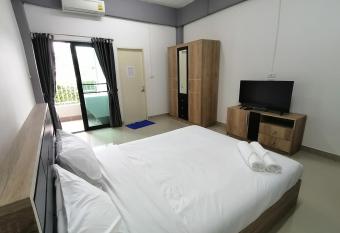 Pattanagorn mansion                                             has Balcony rooms