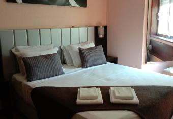 FARIA GUIMARAES-PORTO CENTRO has Balcony rooms